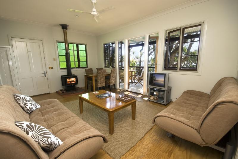 Eumarella Shores Noosa Lake Retreat Noosaville Exterior photo